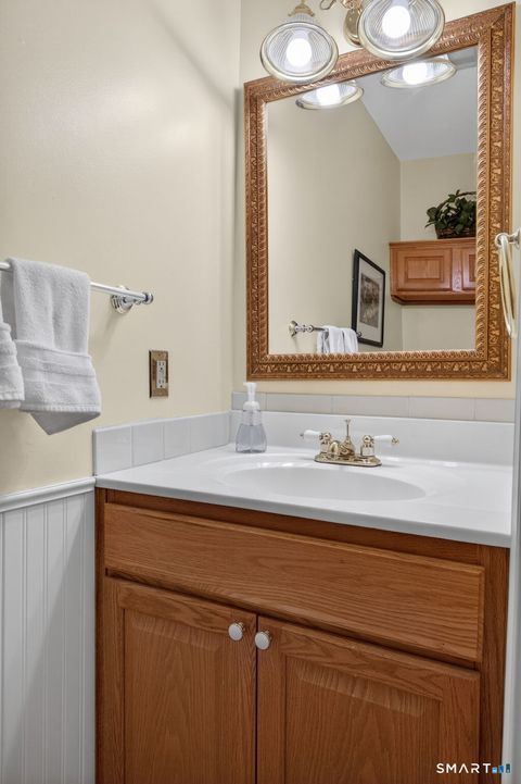 Tiny photo for 64 Scotch Cap Road #107, Waterford, CT 06375 (MLS # 24151106)