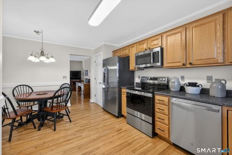 Tiny photo for 64 Scotch Cap Road #107, Waterford, CT 06375 (MLS # 24151106)