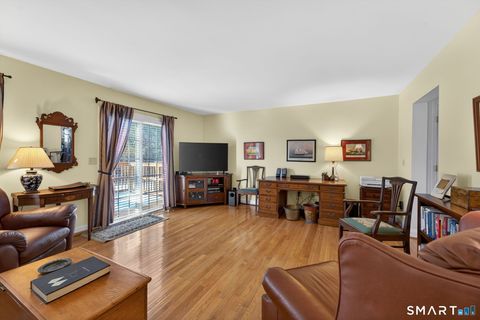 Tiny photo for 64 Scotch Cap Road #107, Waterford, CT 06375 (MLS # 24151106)