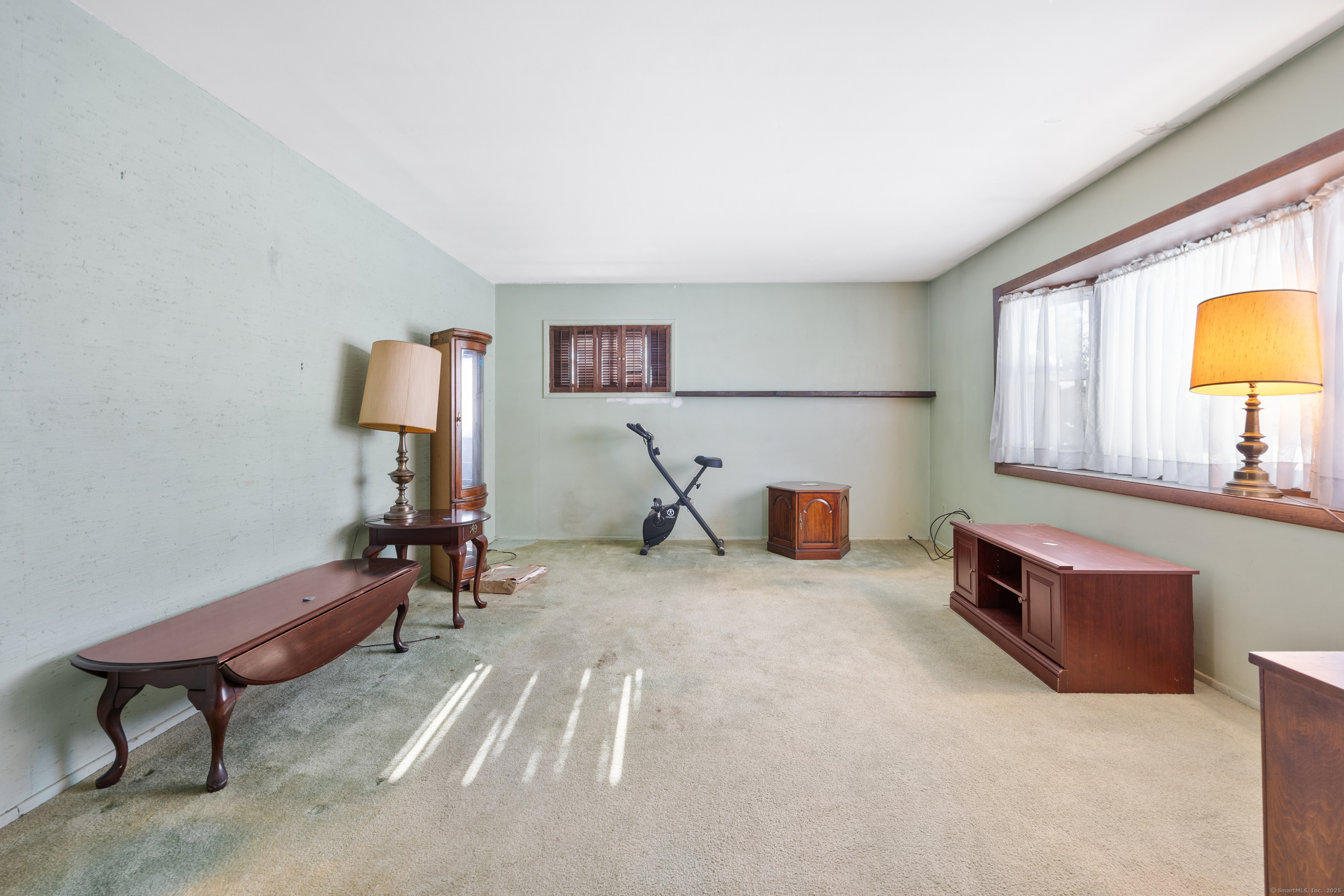 210 Green Manor Drive, East Hartford, Connecticut image 3