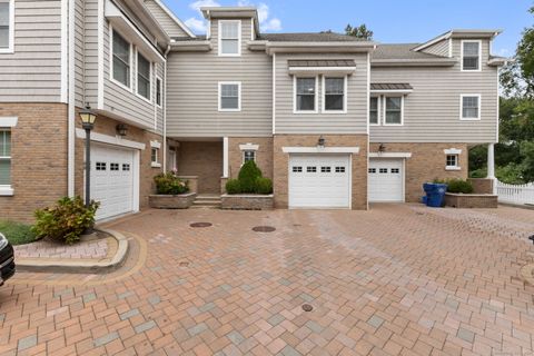 88 Maple Tree Avenue APT G Stamford CT 06906