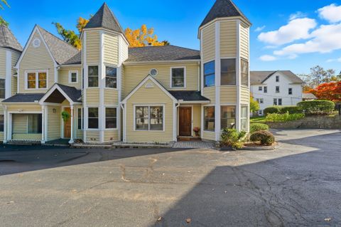 Condo For Sale - 59 Prospect Street #APT C<br/> Ridgefield, CT 06877