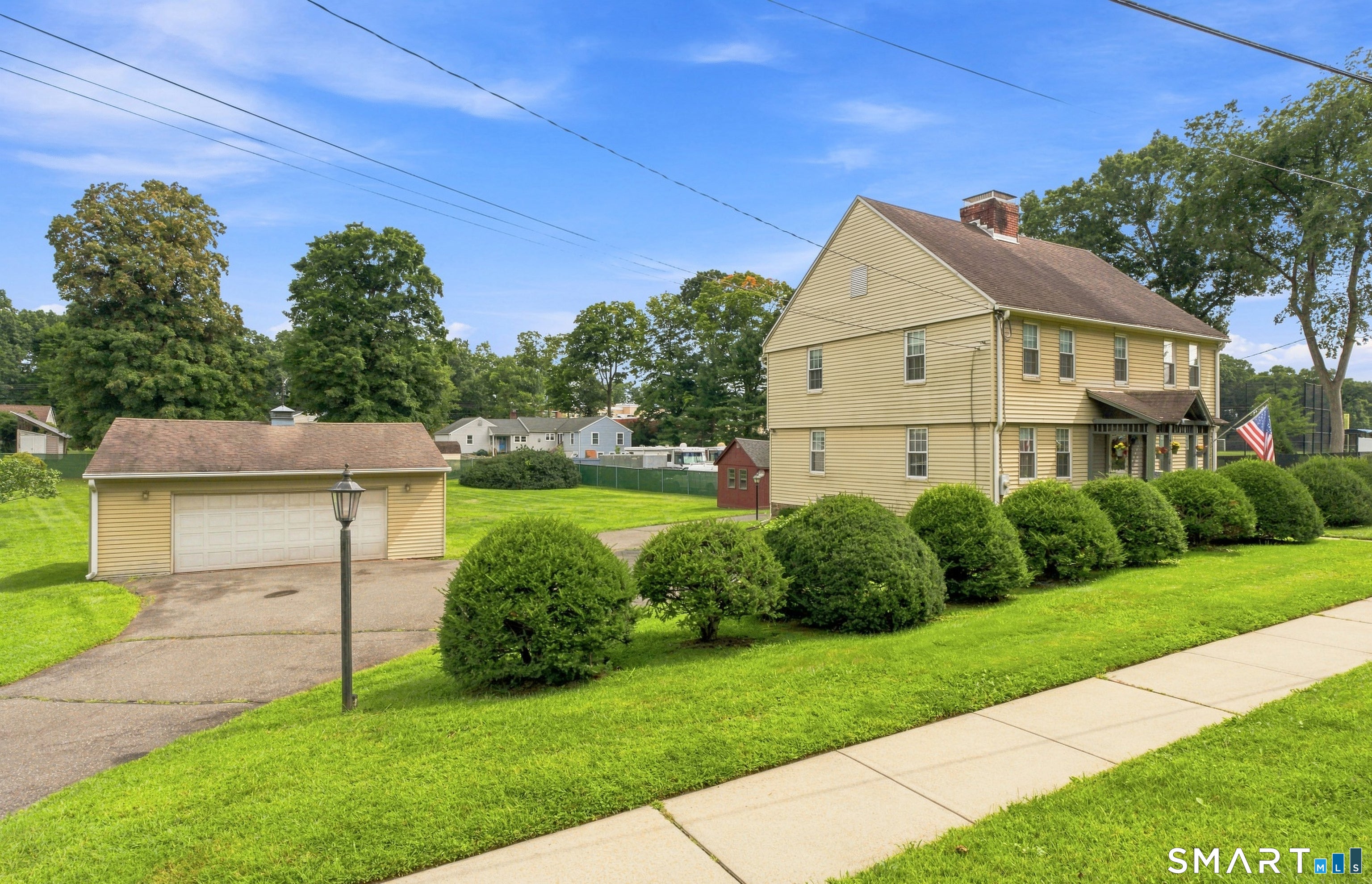 2816 Main Street