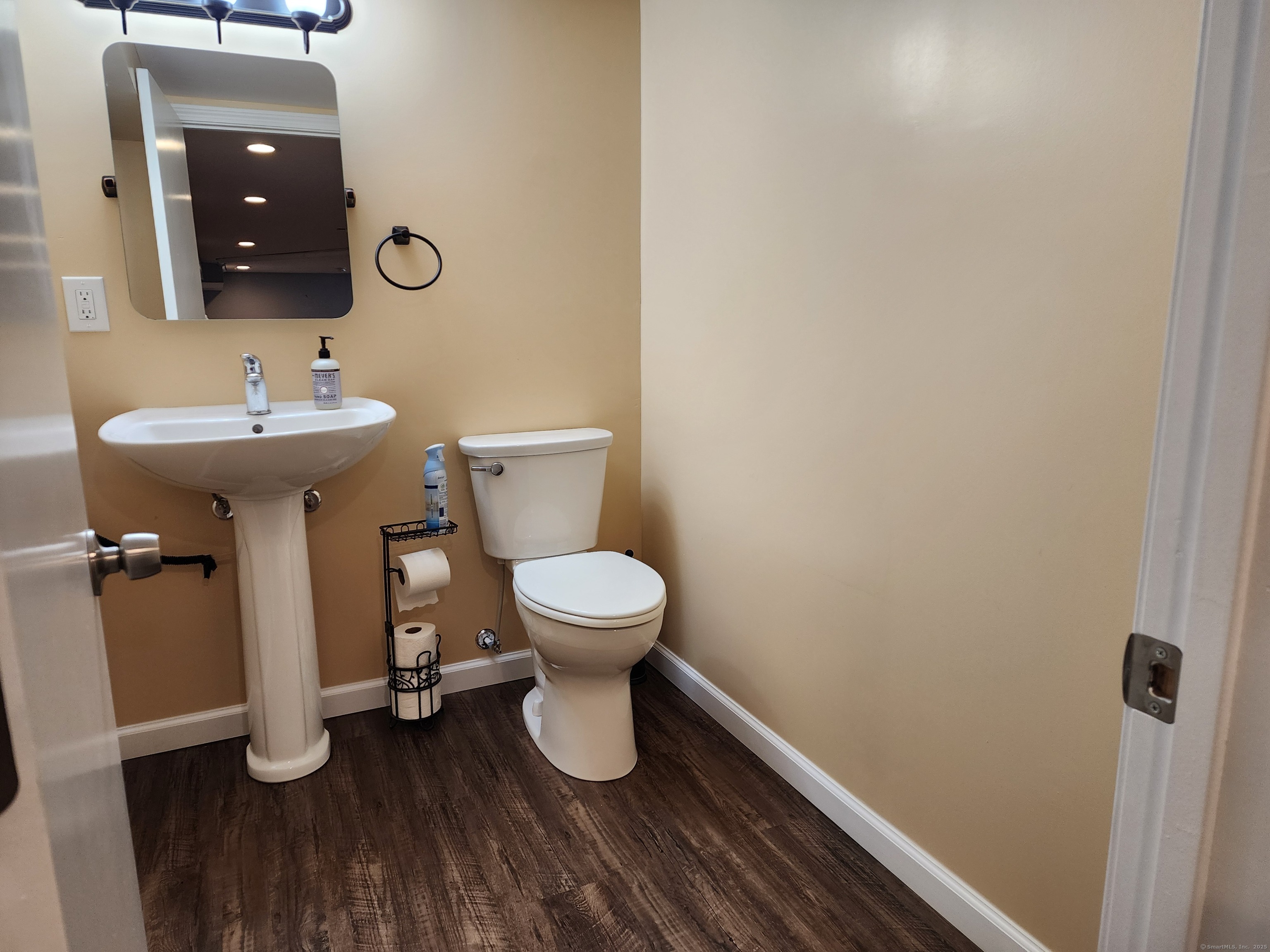 61 Hawthorne Street, Manchester, Connecticut image 20