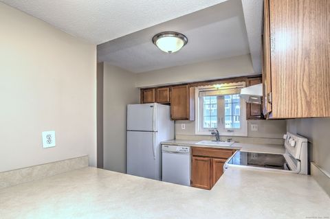 Tiny photo for 50 Pierce Street #APT 27, Plainville, CT 06062 (MLS # 24140609)