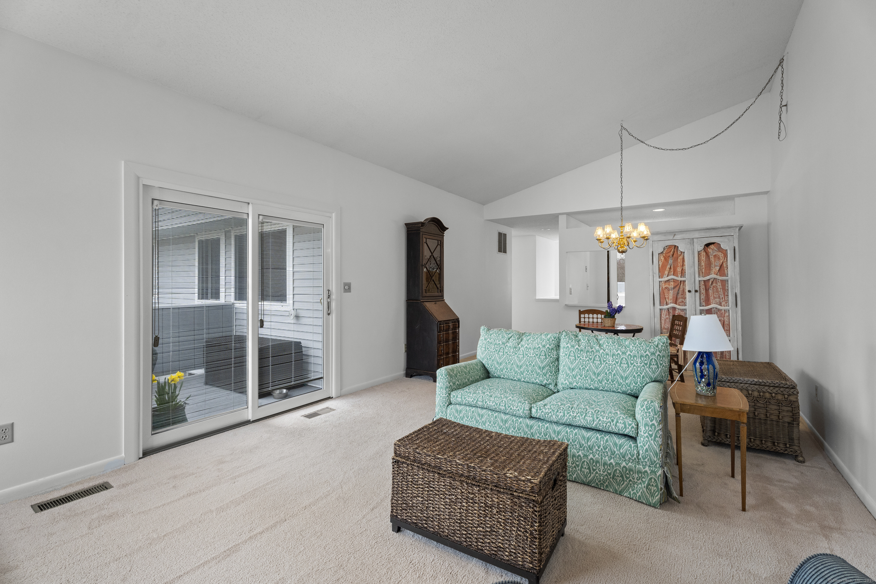 45 Stratton Way #45, Branford, Connecticut image 5