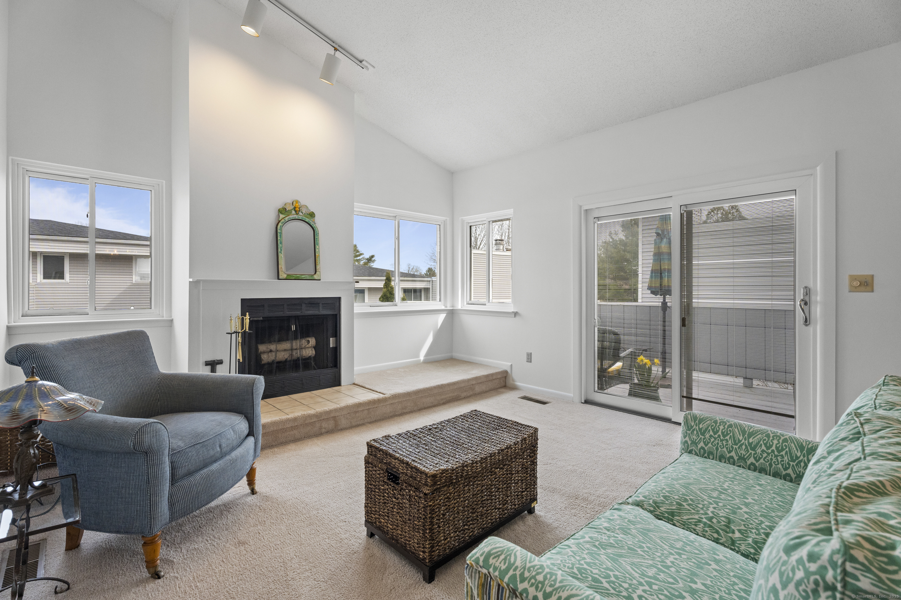 45 Stratton Way #45, Branford, Connecticut image 4