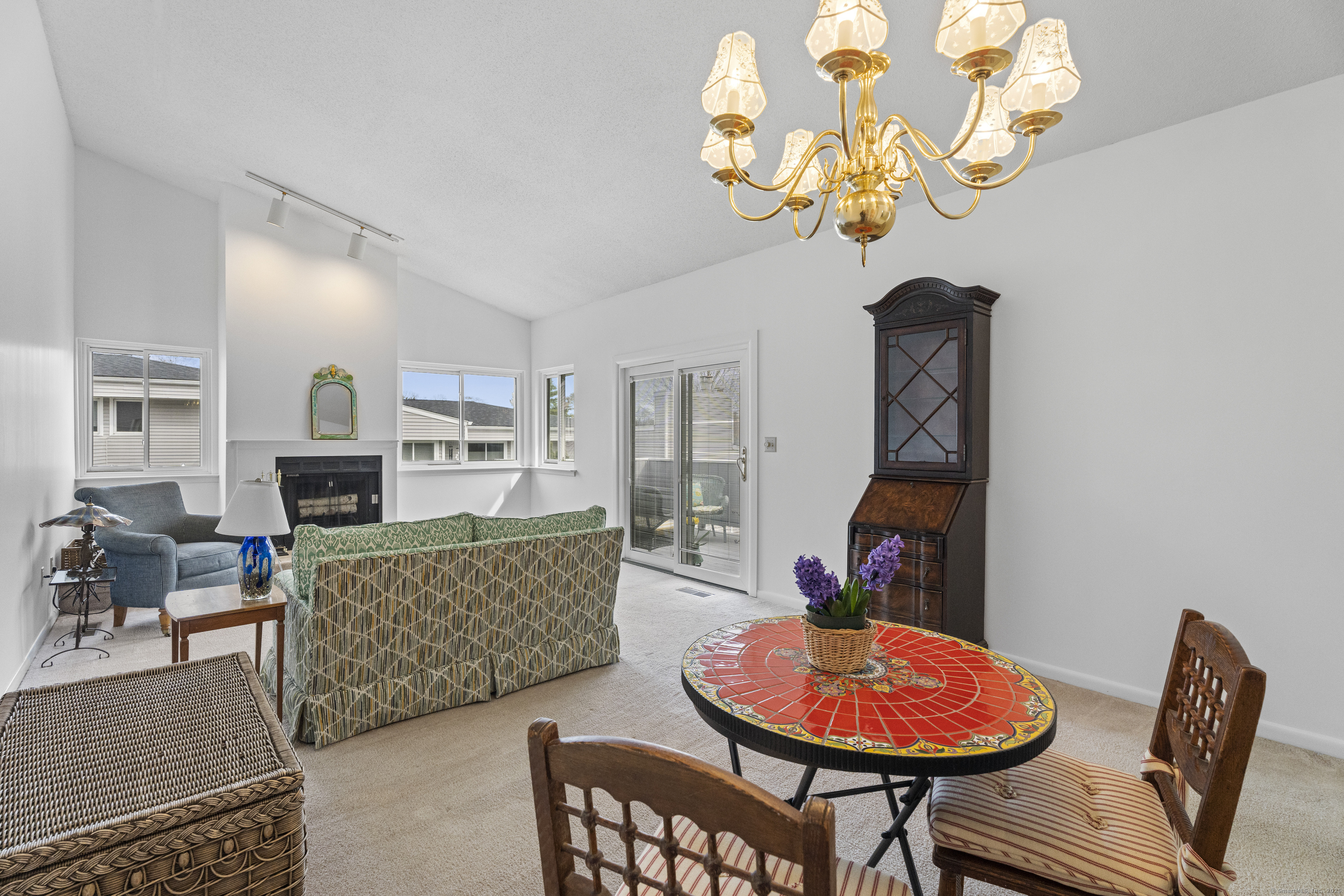 45 Stratton Way #45, Branford, Connecticut image 2