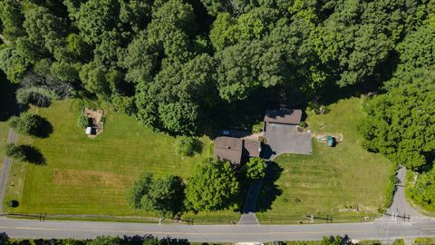 A home in New Milford