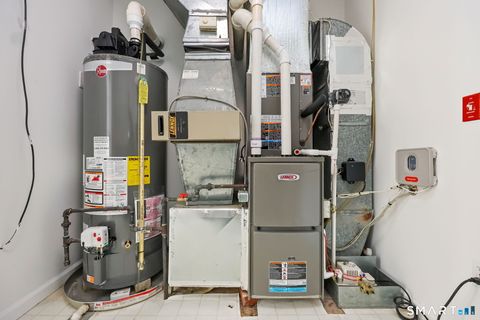 Tiny photo for 2 Village Court #2, Wilton, CT 06897 (MLS # 24150826)