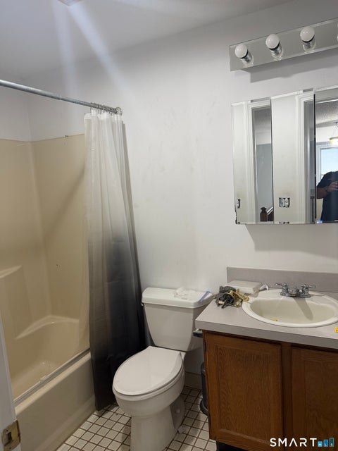 Tiny photo for 11 Concorde Way #B5, Windsor Locks, CT 06096 (MLS # 24208845)