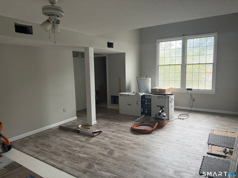 Photo of 11 Concorde Way #B5, Windsor Locks, CT 06096 (MLS # 24208845)