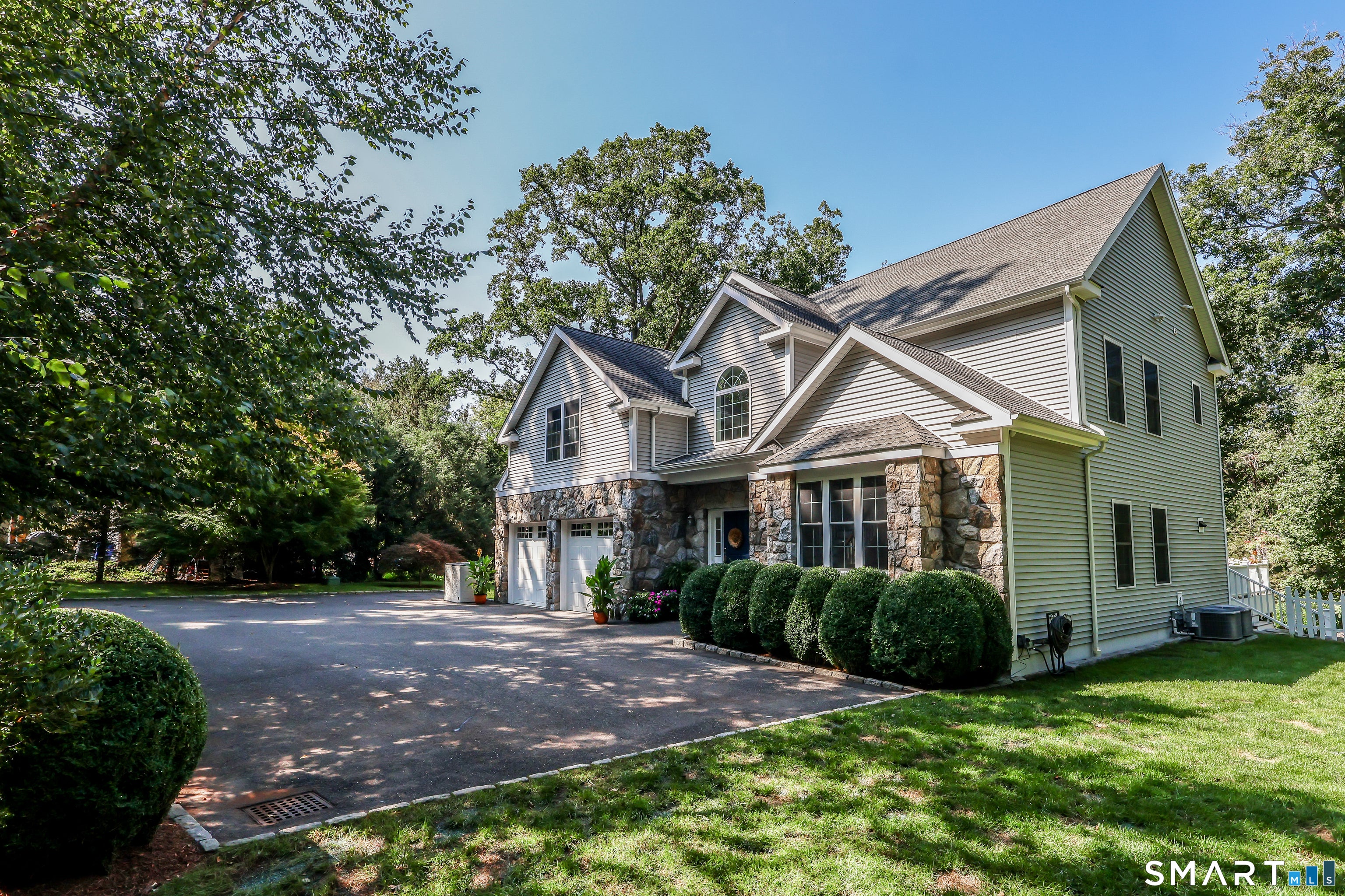 105 Perry Avenue
