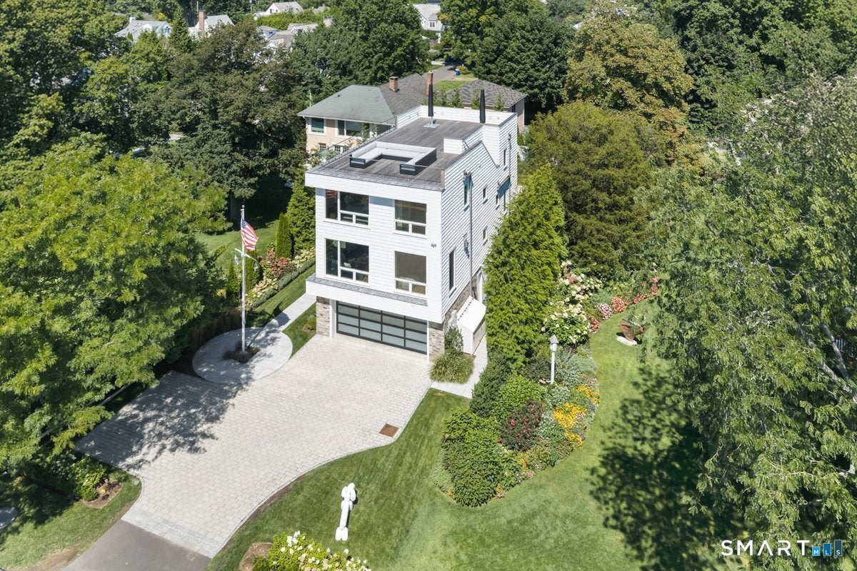 51 Compo Beach Road