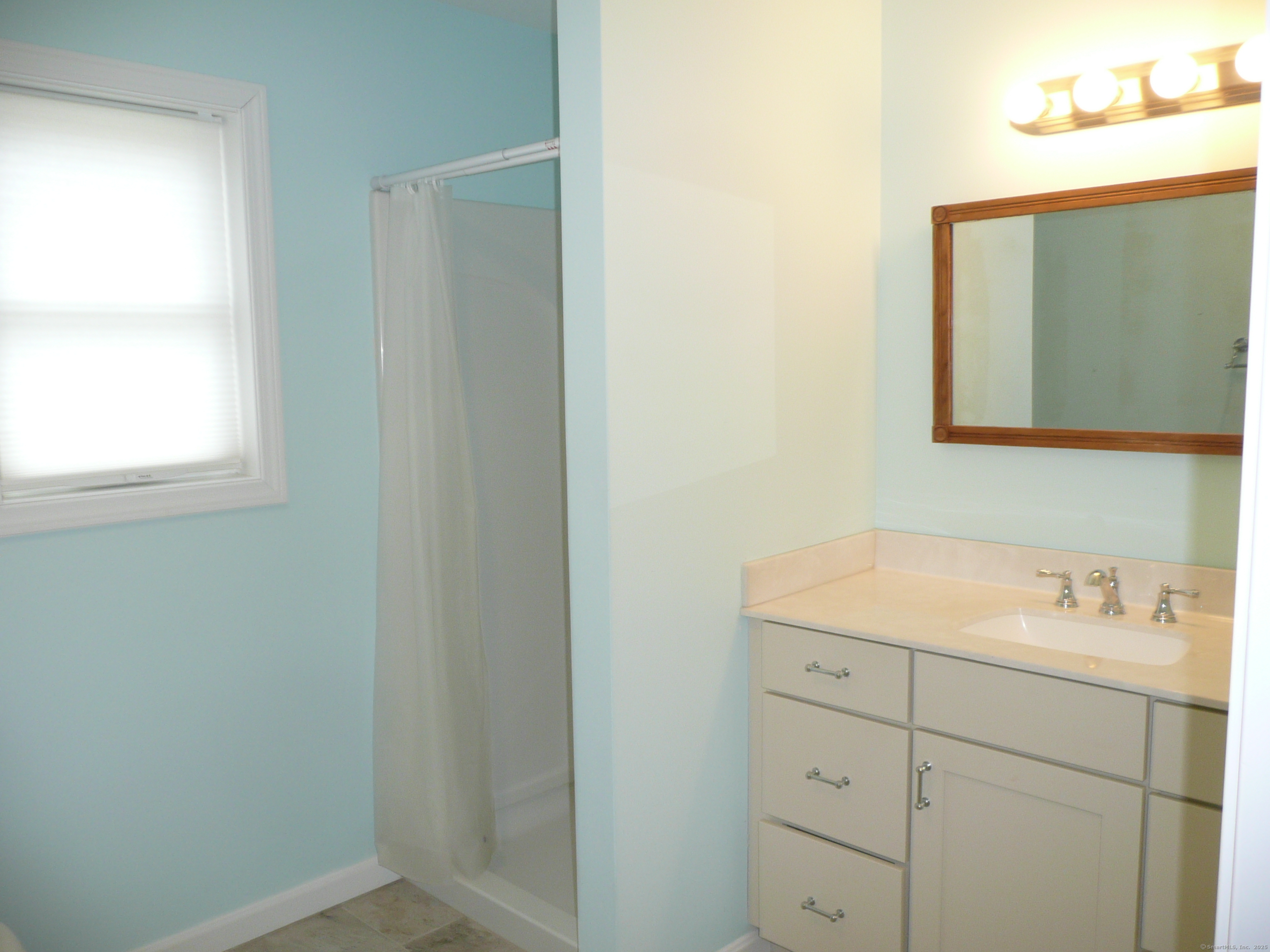 64 Chestnut Circle, Suffield, Connecticut image 17