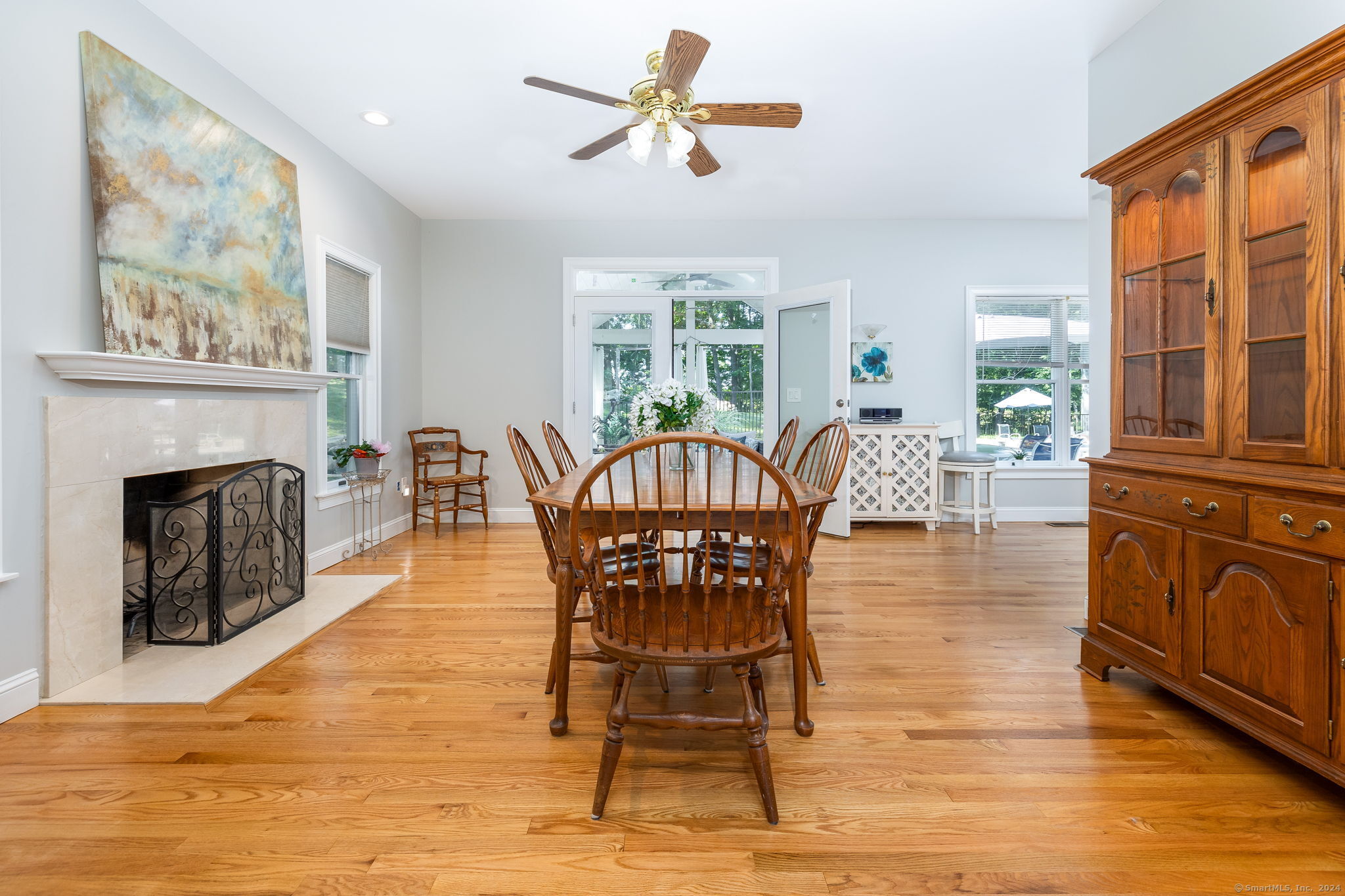 Watertown, Connecticut 06795, United States, 4 Bedrooms Bedrooms, ,3 BathroomsBathrooms,Residential,Pending,26311