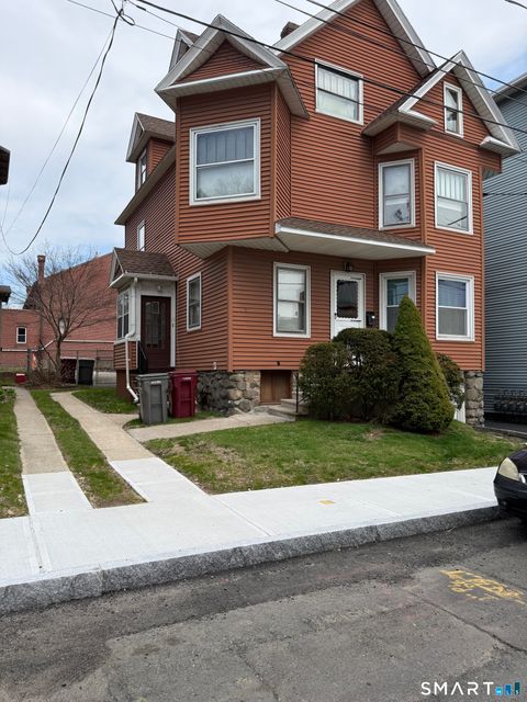 Photo of 17 Park Place #2, Naugatuck, CT 06770 (MLS # 24167485)