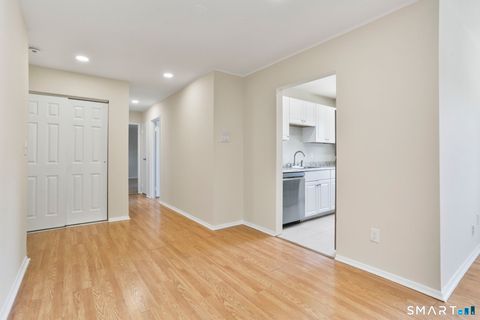 Tiny photo for 1070 New Haven Avenue #72, Milford, CT 06460 (MLS # 24171219)