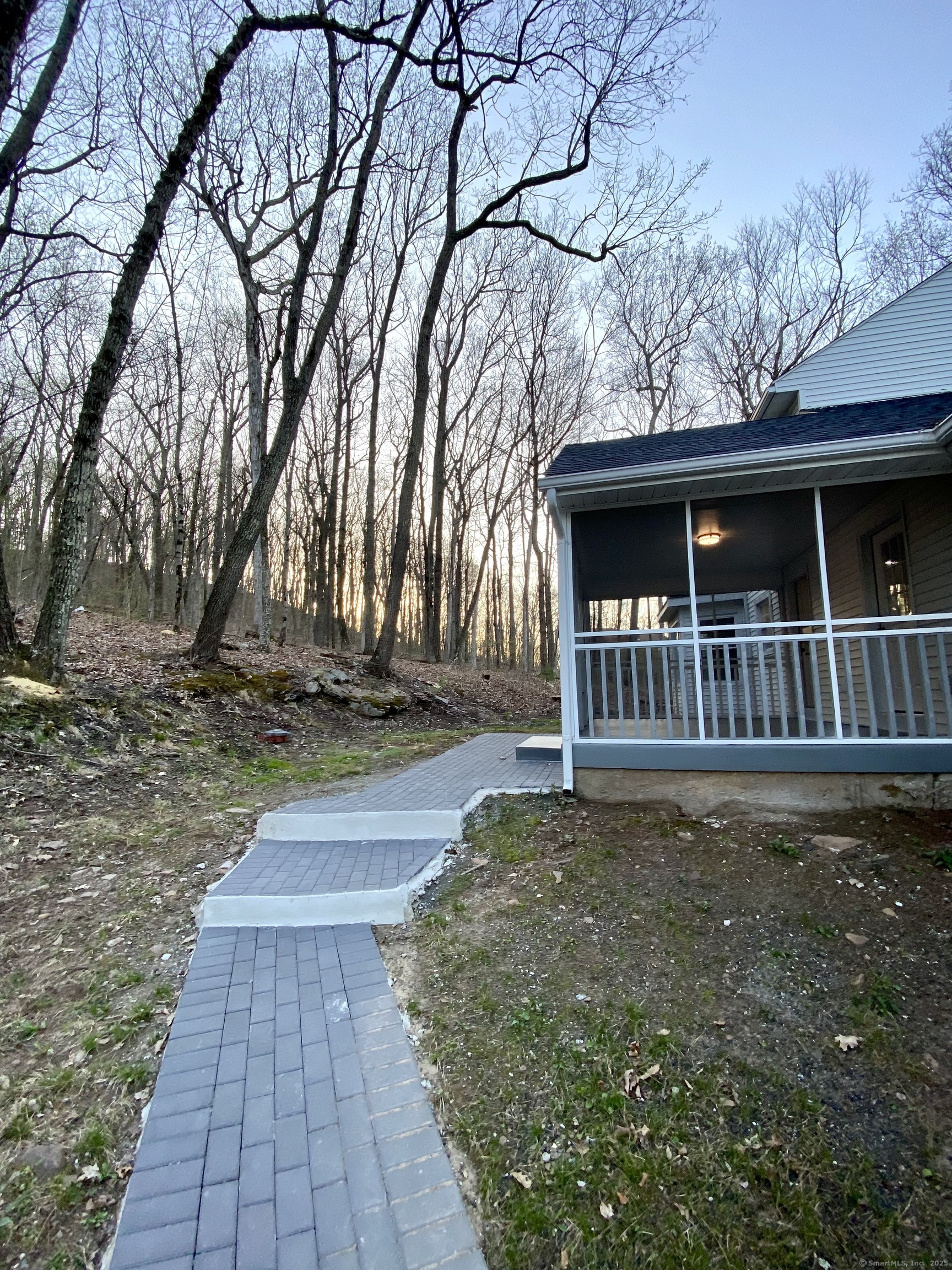 545 Simsbury Road, Bloomfield, Connecticut image 9