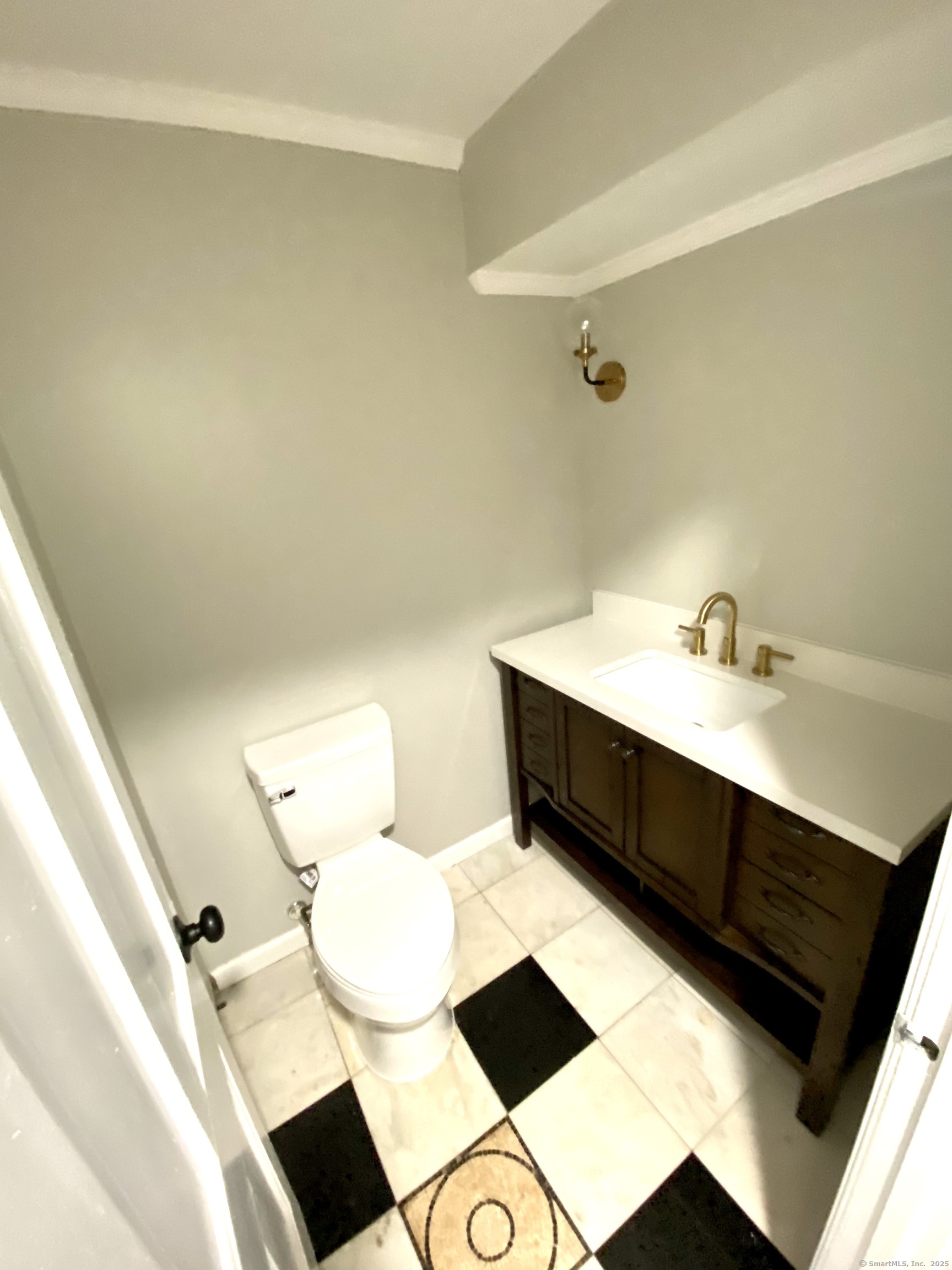 545 Simsbury Road, Bloomfield, Connecticut image 34