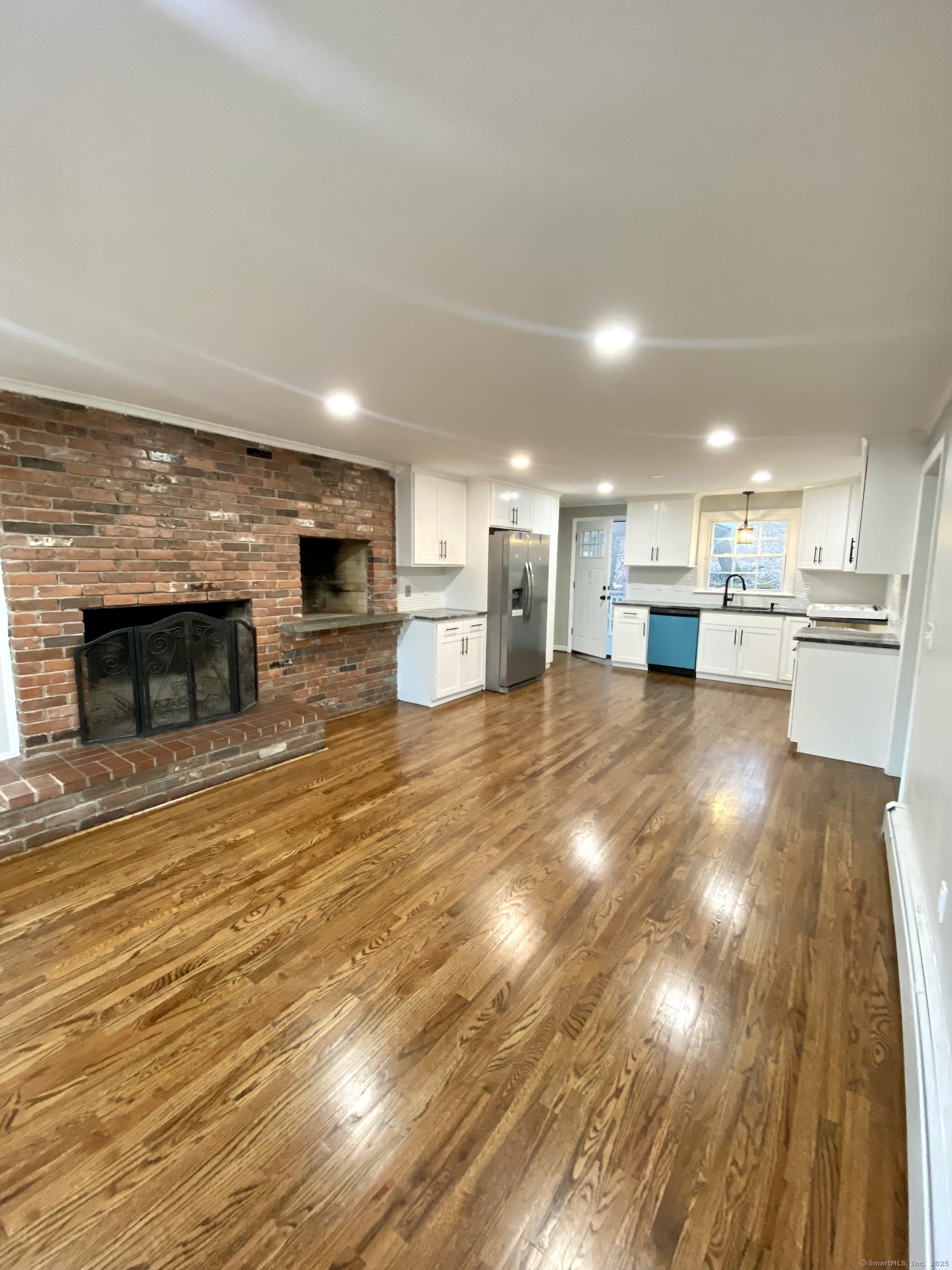 545 Simsbury Road, Bloomfield, Connecticut image 13