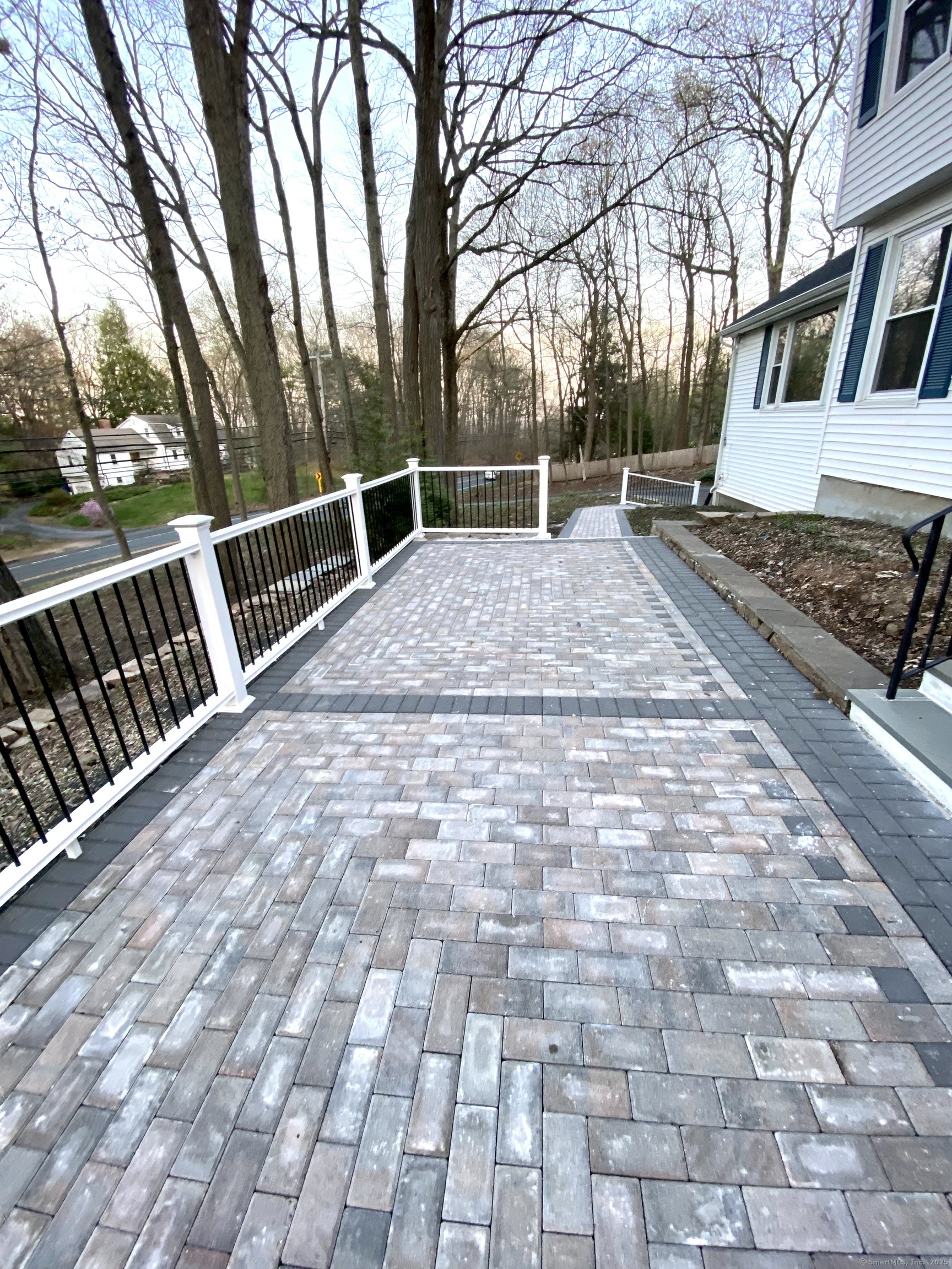 545 Simsbury Road, Bloomfield, Connecticut image 6