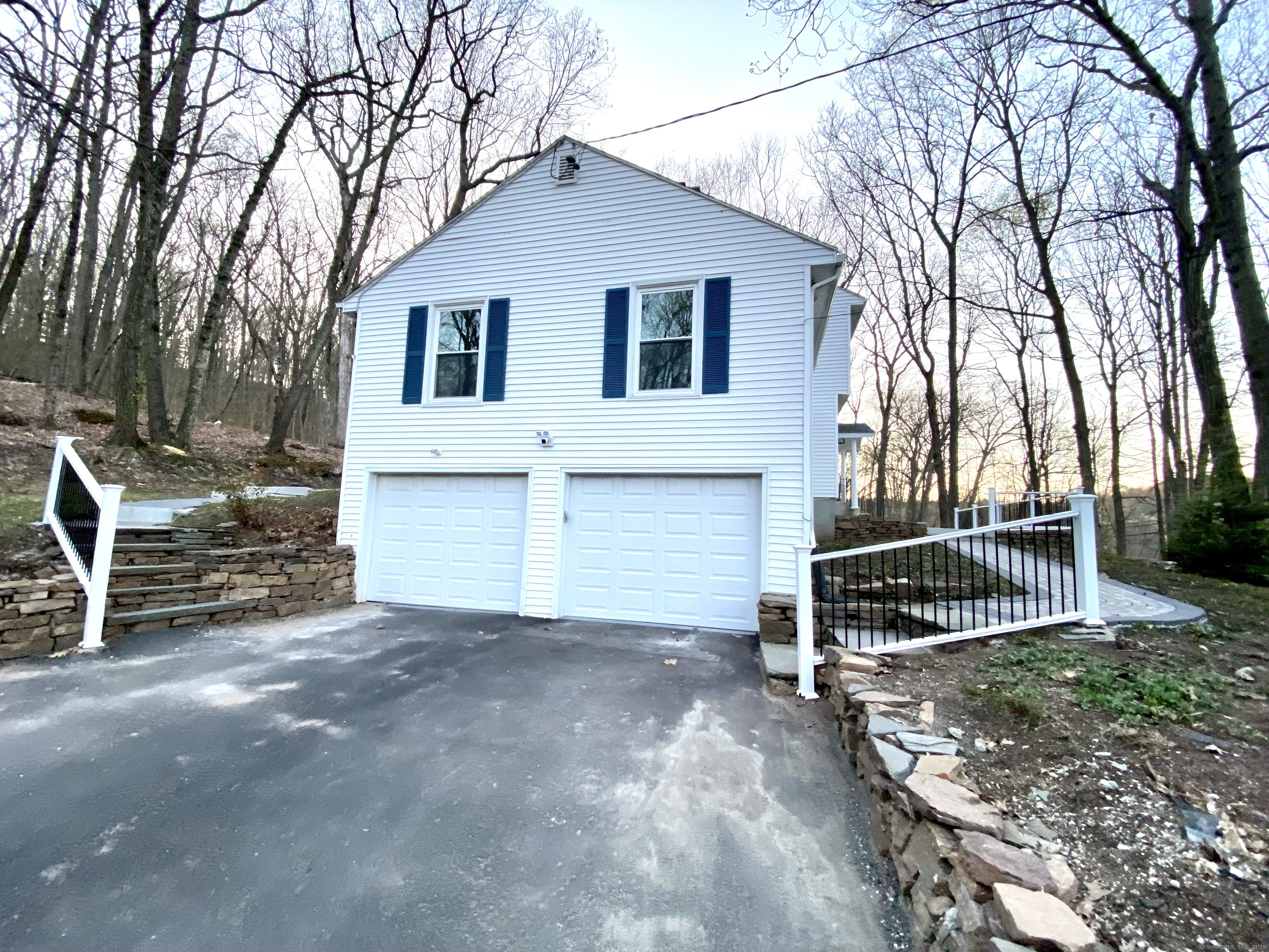 545 Simsbury Road, Bloomfield, Connecticut image 4