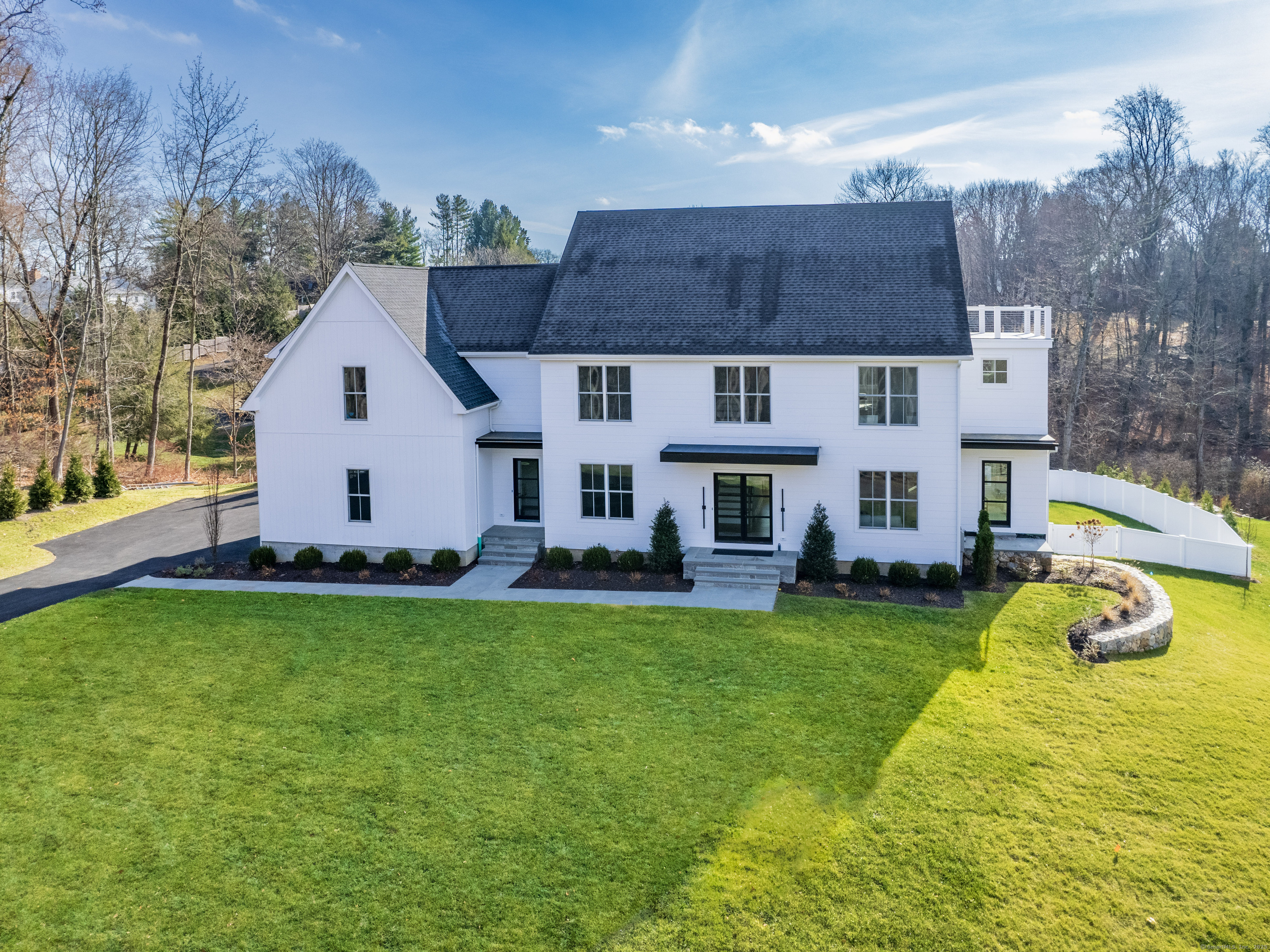 Property for Sale at 18 Fresenius Road, Westport, Connecticut - Bedrooms: 7 
Bathrooms: 7.5 
Rooms: 15  - $3,450,000