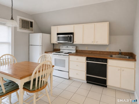 Tiny photo for 122 Atwater Street #3, New Haven, CT 06513 (MLS # 24183570)