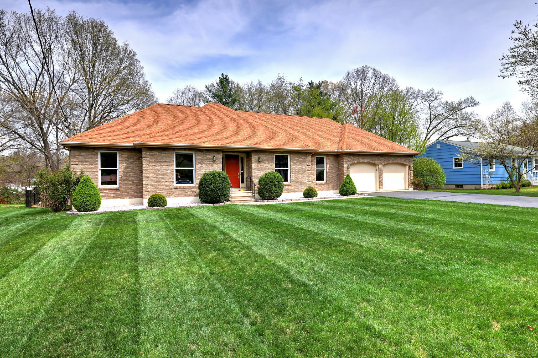 24 Poplar Drive, Cheshire, Connecticut image 2