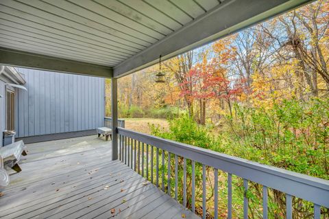 Tiny photo for 7 Hearthstone Drive #7, Brookfield, CT 06804 (MLS # 24135918)