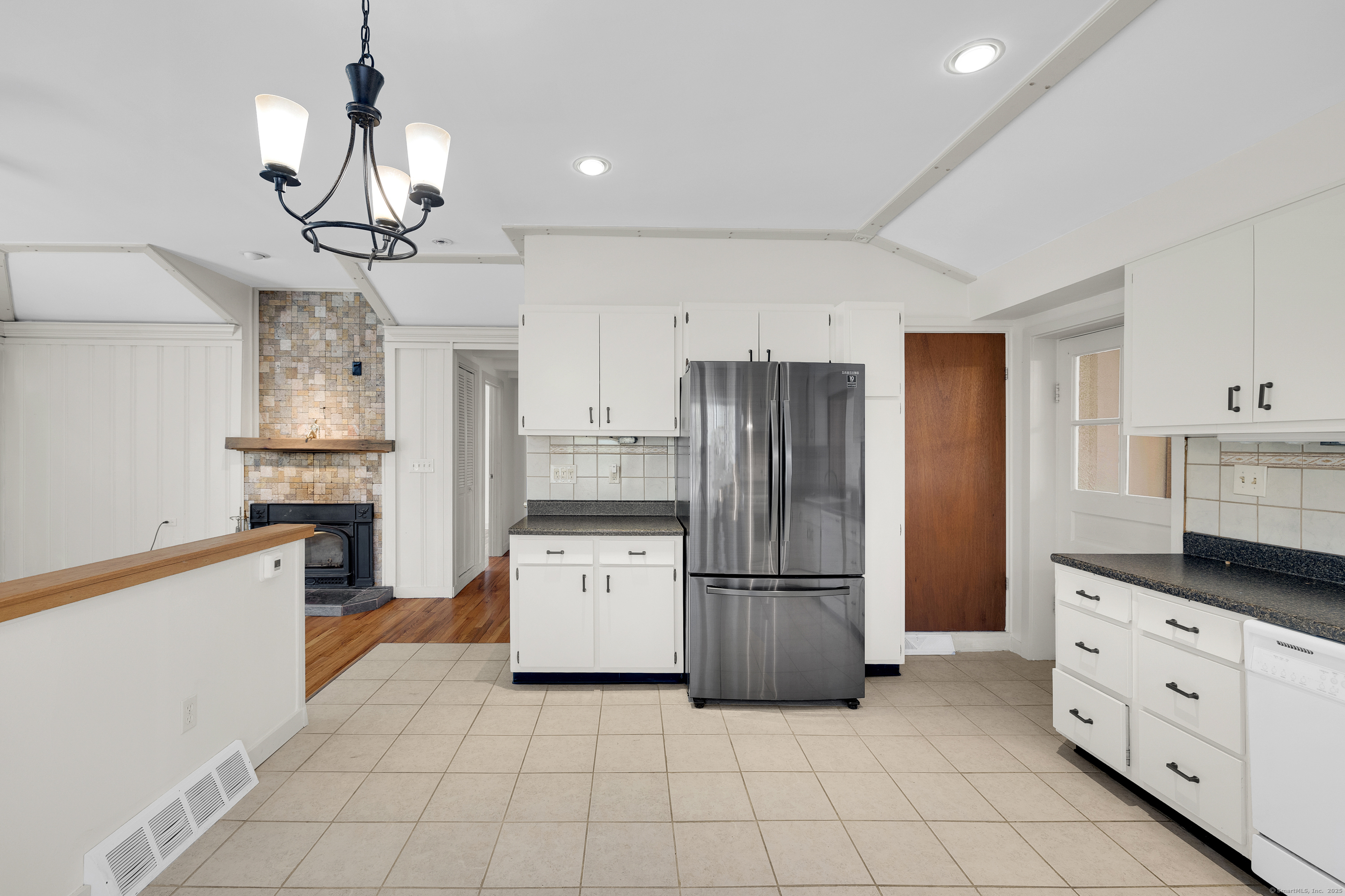 39 New Milford Road, Bridgewater, Connecticut image 9