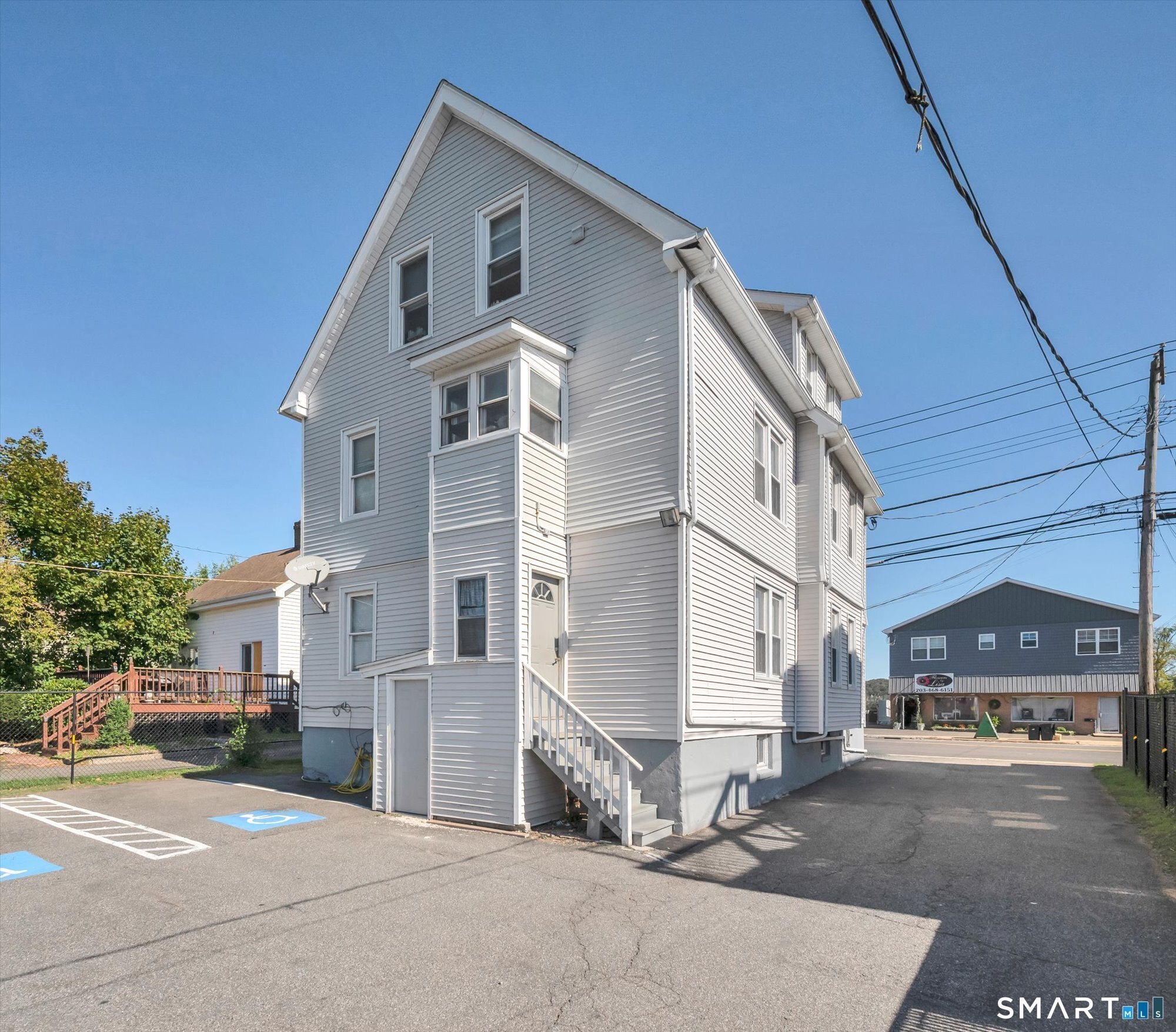 36 Hemingway Avenue