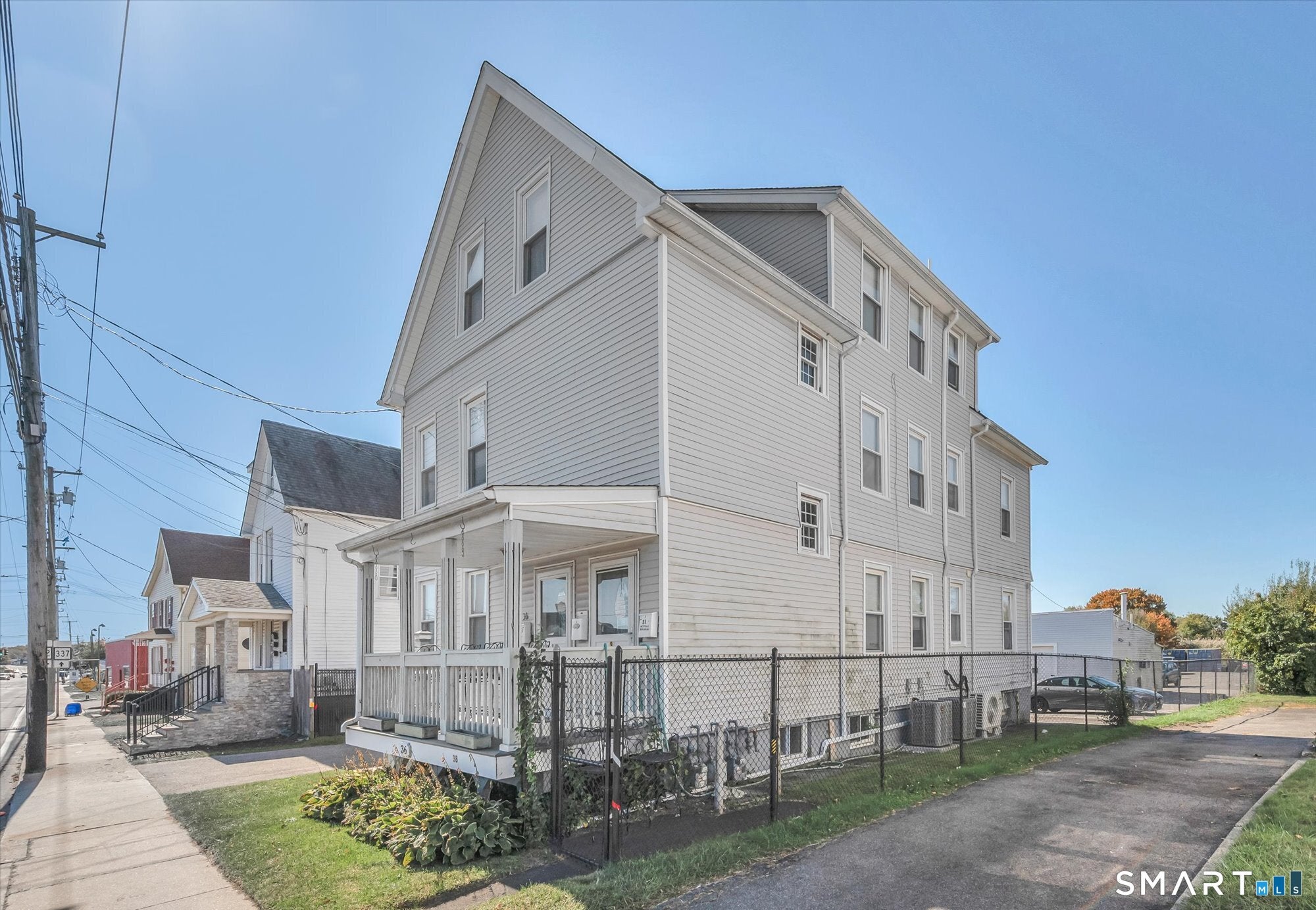36 Hemingway Avenue
