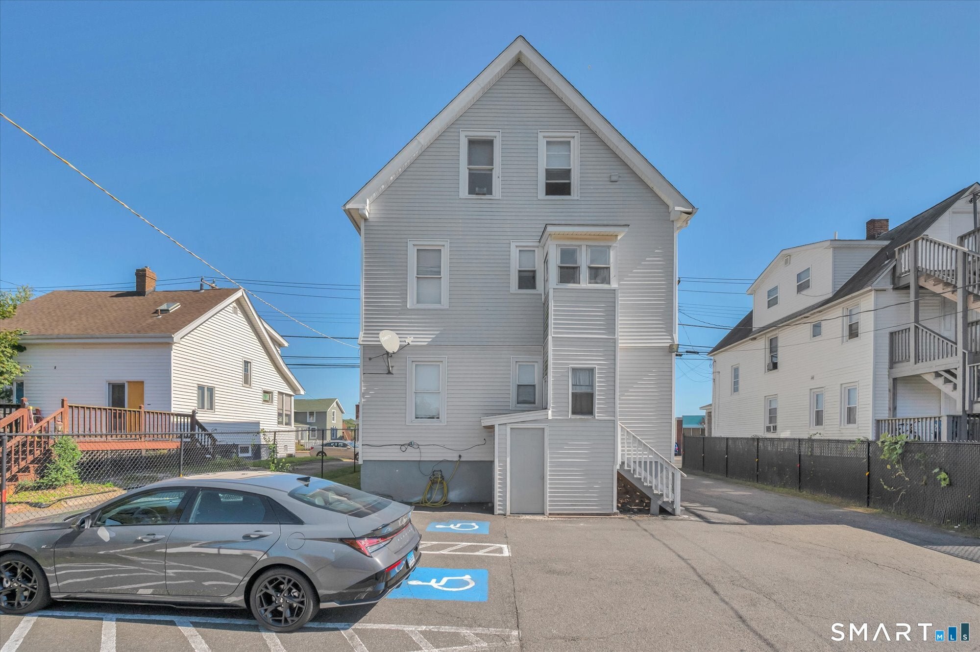36 Hemingway Avenue