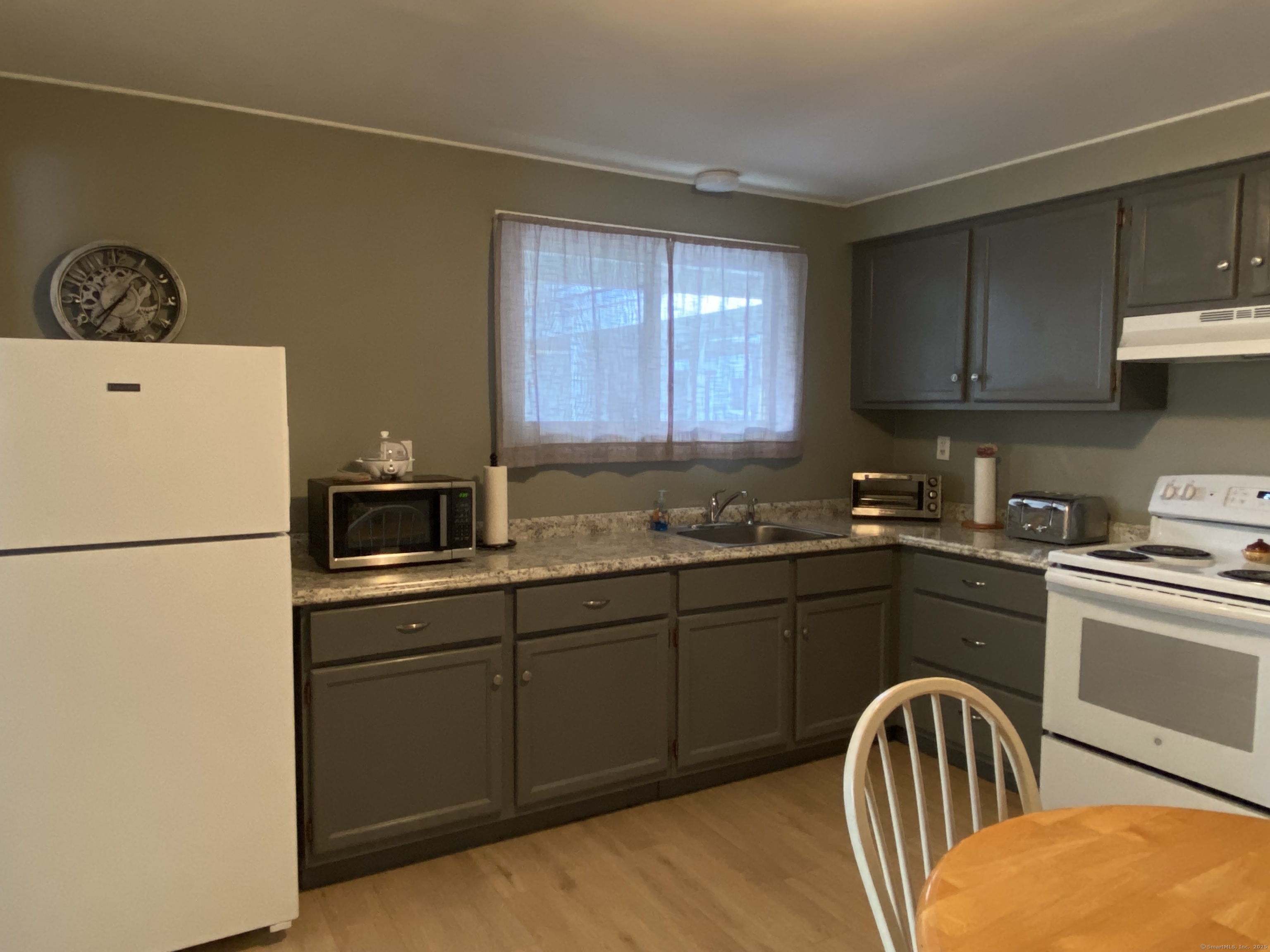 12 E Farms Road #A, Torrington, Connecticut image 6