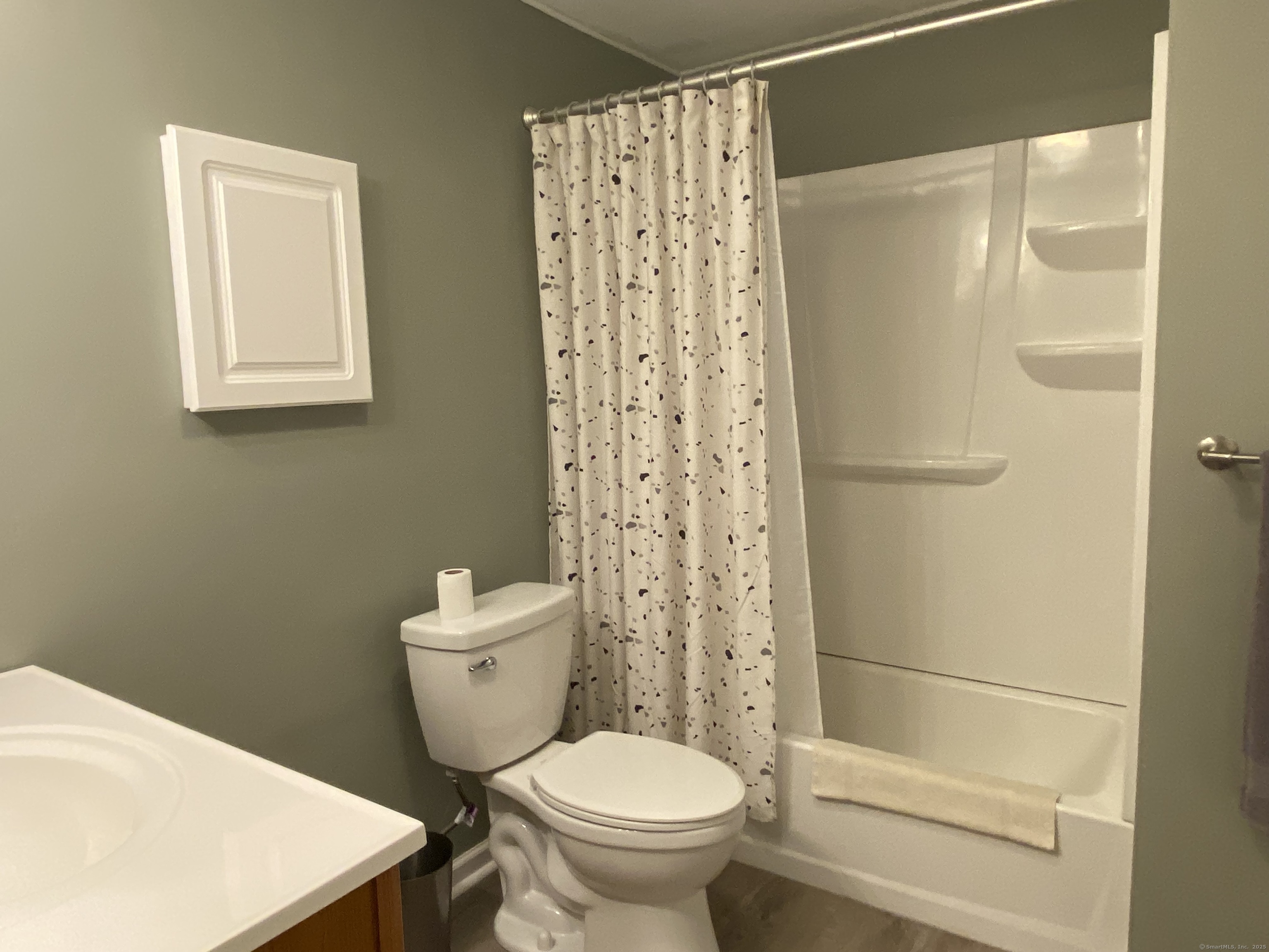 12 E Farms Road #A, Torrington, Connecticut image 9