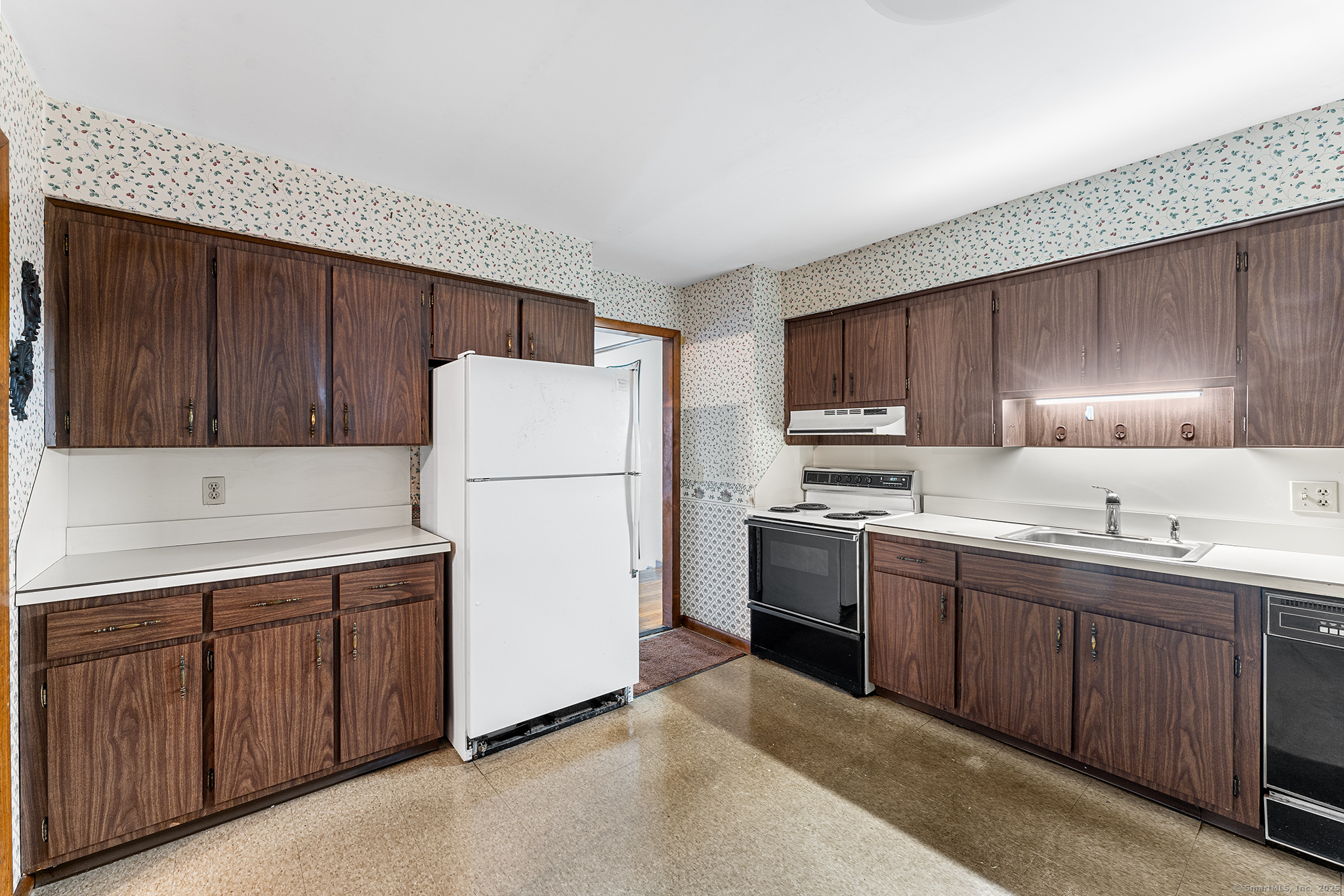 11 Lyrical Lane, Newtown, Connecticut image 15