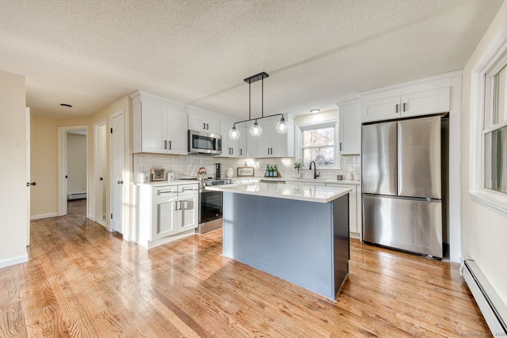 Photo of 25 Edward Avenue, Watertown, CT 06795 (MLS # 24143461)