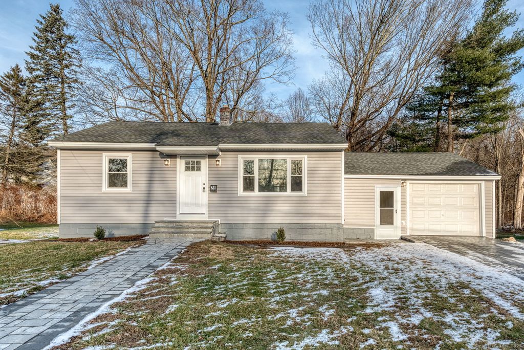 Photo of 25 Edward Avenue, Watertown, CT 06795 (MLS # 24143461)