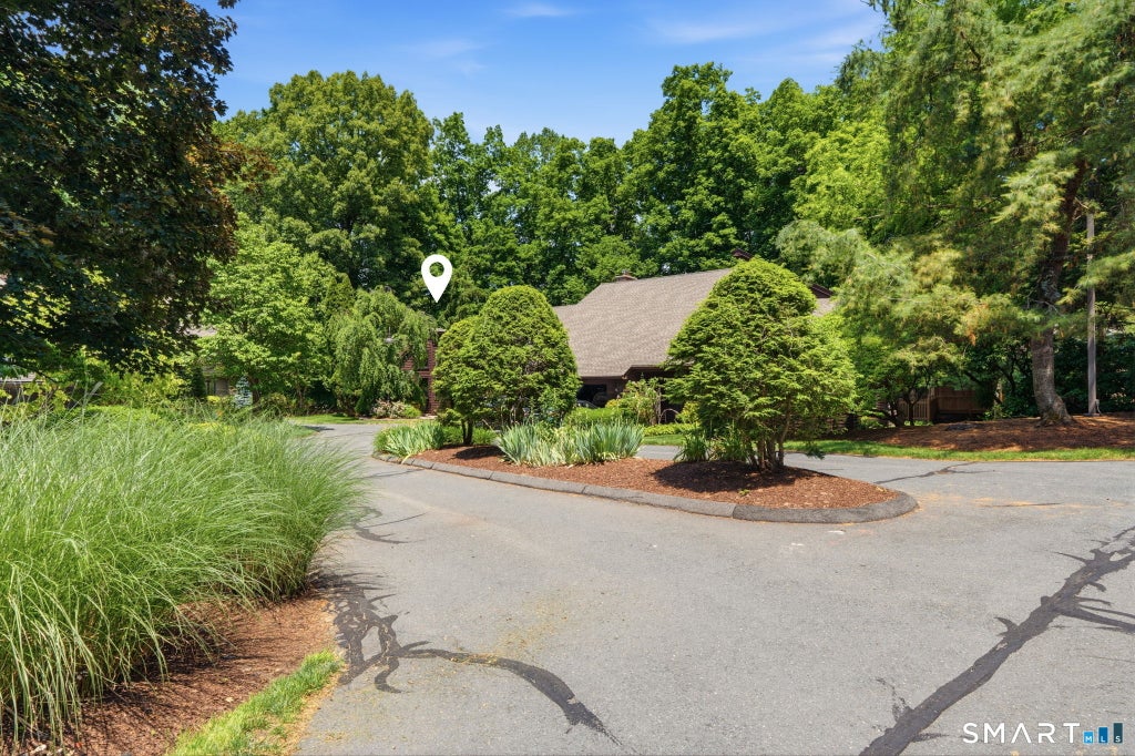 Photo of 54 Ironwood Road #54, West Hartford, CT 06117 (MLS # 24182947)