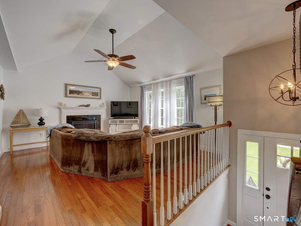 Photo of 195 Pleasant Street, Southington, CT 06489 (MLS # 24180195)