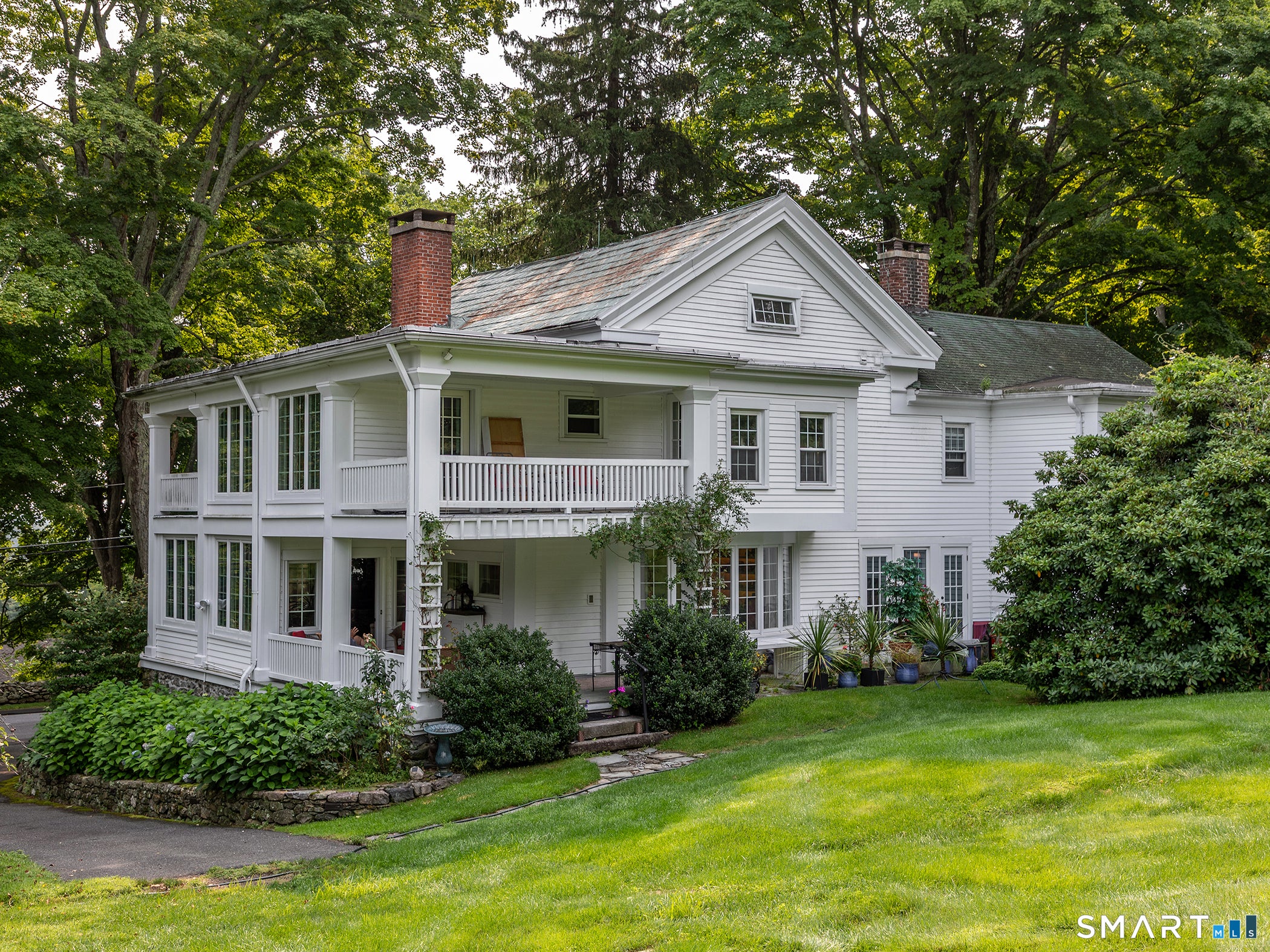 552 Breakneck Hill Road