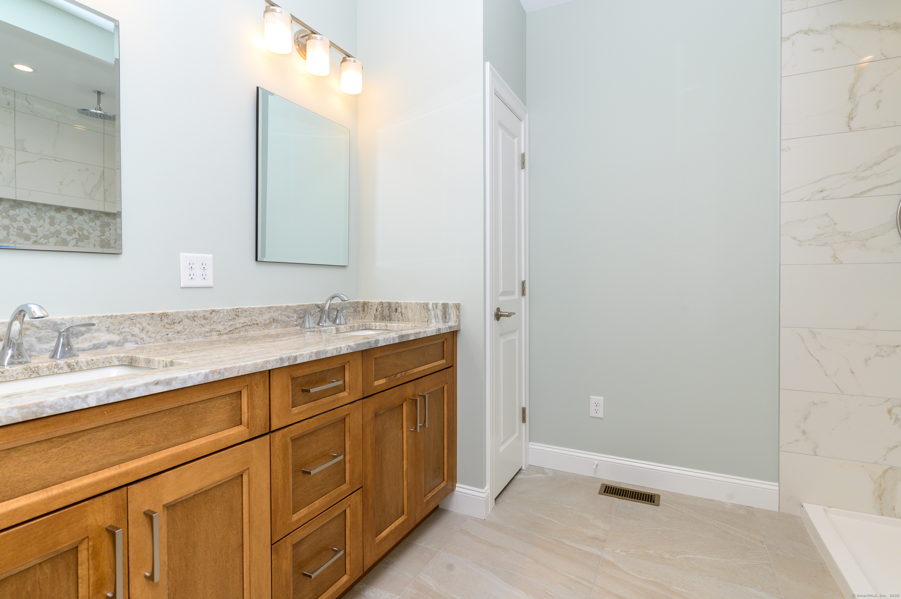 40 Primrose Lane, Cromwell, Connecticut image 23