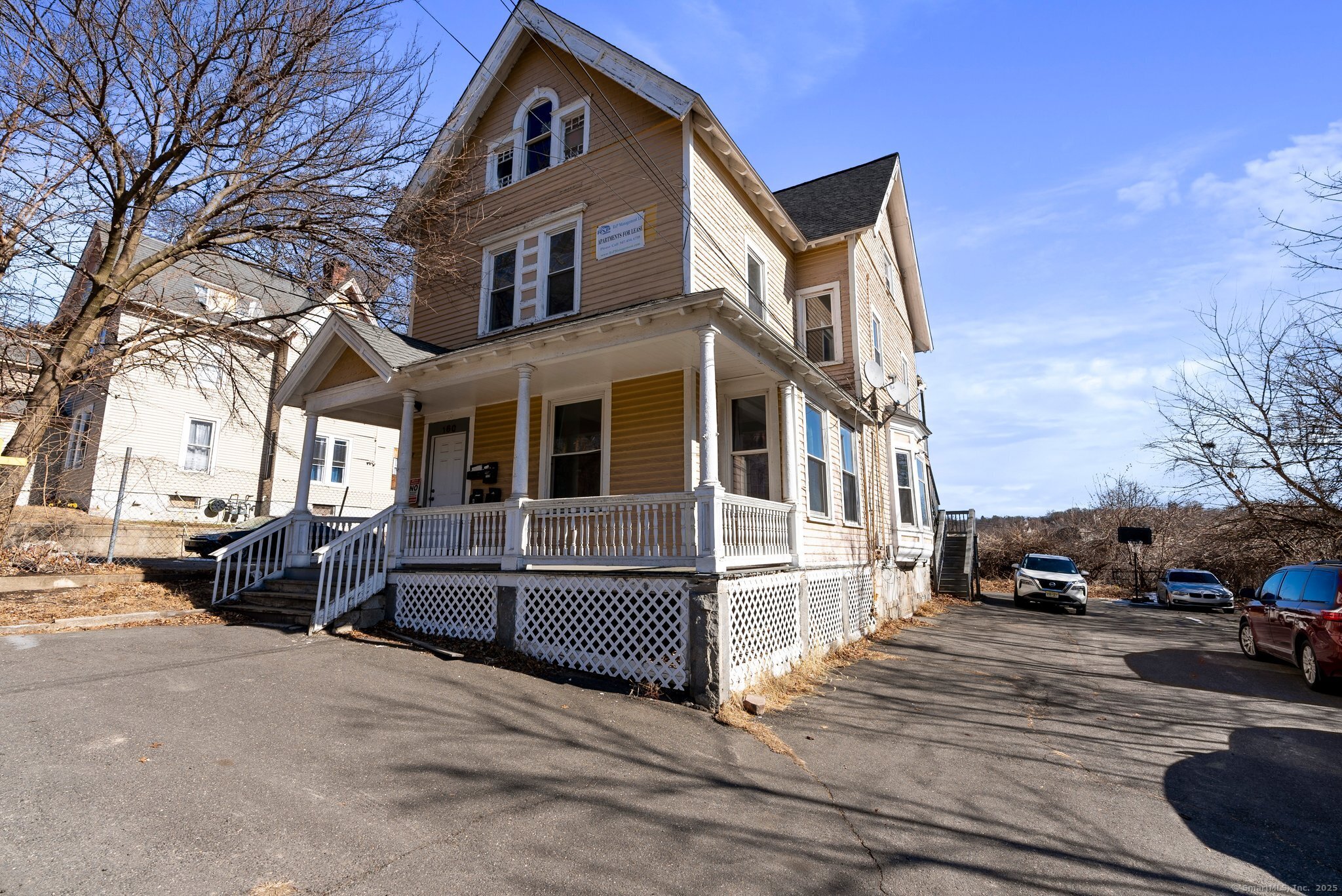 Prospect Street 2, Waterbury, Connecticut - 1 Bedrooms  
1 Bathrooms  
4 Rooms - 
