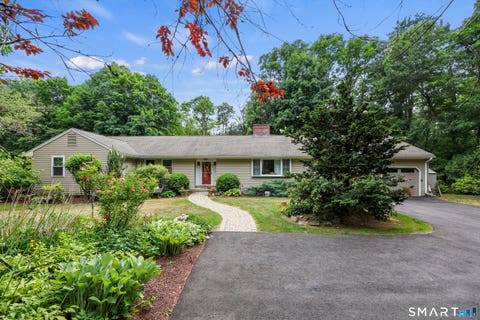 Photo of 161 Great Pond Road, Simsbury, CT 06070 (MLS # 24195862)