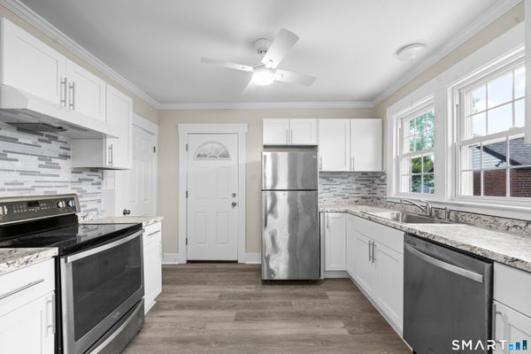 70 LAMBERT ST, WEST HAVEN, CT 06516 - Image 70ecd97a3a3d62b33eb9248152b5b6fc/2909761408