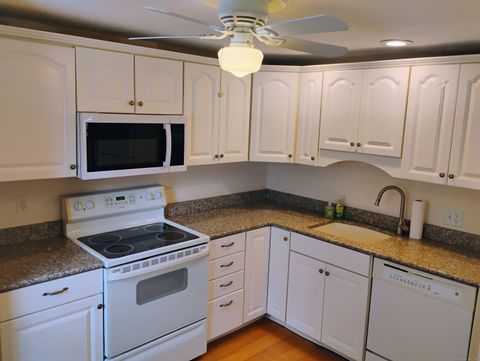 Tiny photo for 37 Heather Ridge #37, Shelton, CT 06484 (MLS # 24135855)