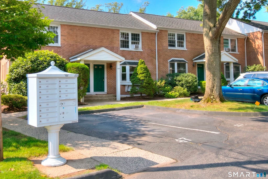 Photo of 245 Sunnyridge Avenue #50, Fairfield, CT 06824 (MLS # 24202318)