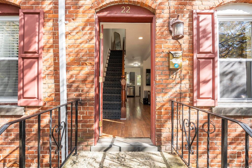 Photo of 18 Brown Avenue #22, Stamford, CT 06902 (MLS # 24136810)